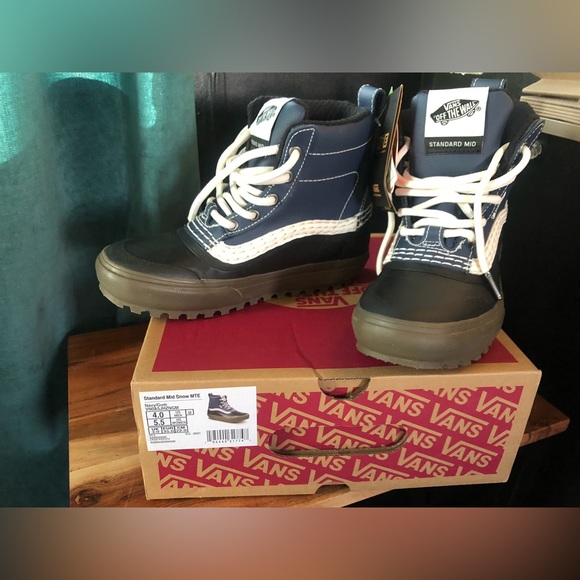 Vans MTE mid navy/gum size 4/6 NEW - Picture 6 of 10
